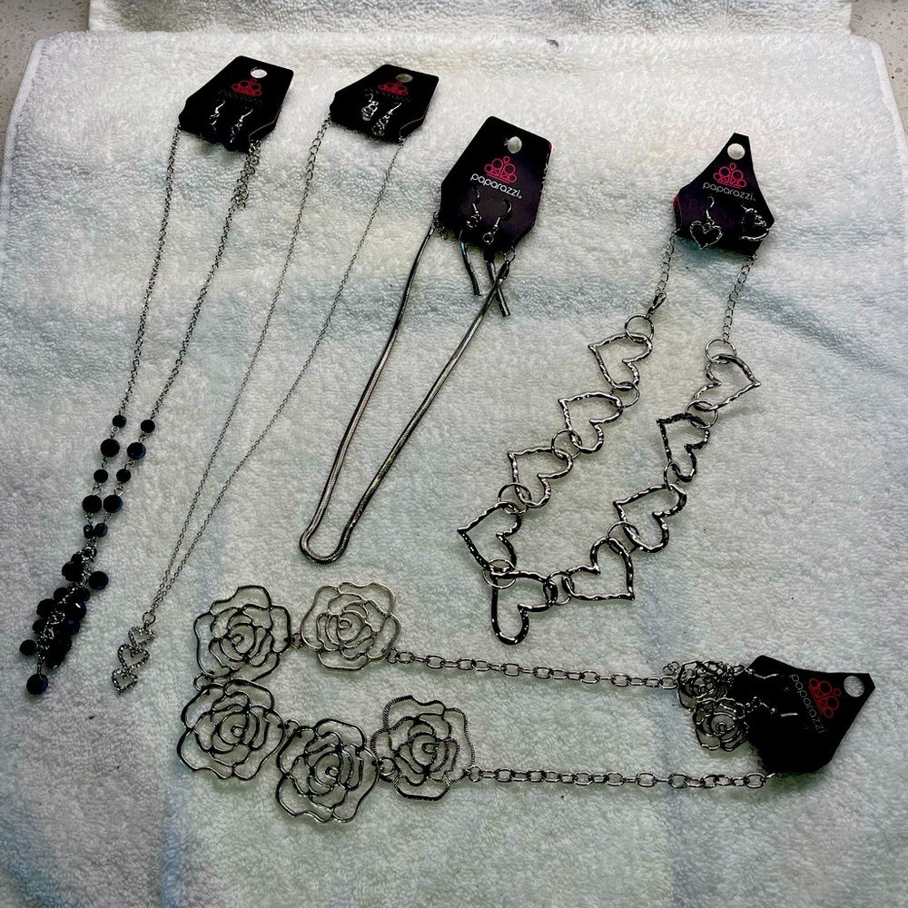 ❤️❤️LAST CHANCE❤️❤️ 5 pieces for $25!  All lead and nickel free, NWT, never worn